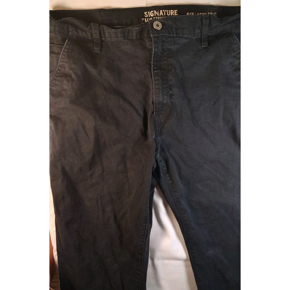 Signature‎ By Levi Strauss Men's S67 Athletic Dark Jean